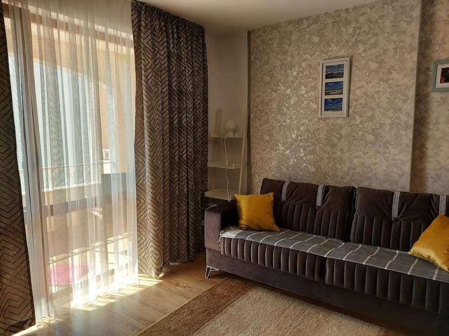 Прекрасные апартаменты с видом на море в центре Apartment in Varna Province