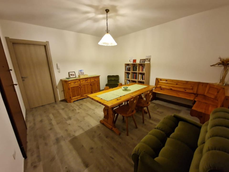 Communal lounge/ TV room, Seating area