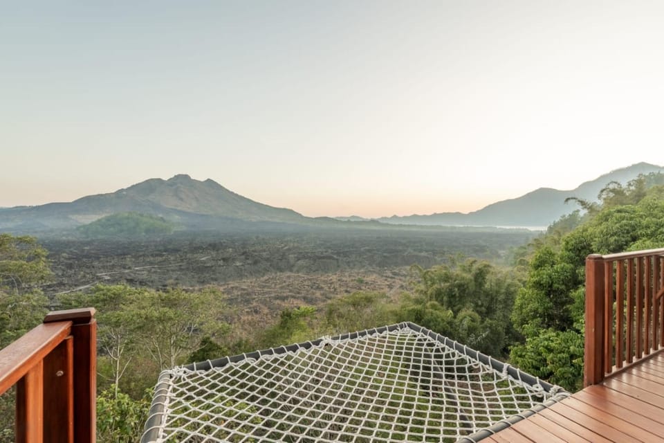 Nearby landmark, Day, Natural landscape, Balcony/Terrace, Lake view, Mountain view