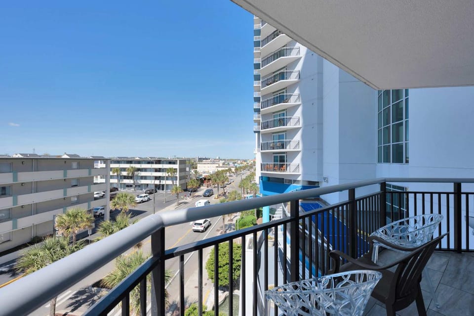 Spacious, Bay View - Close to Boardwalk, Location! House in Myrtle Beach