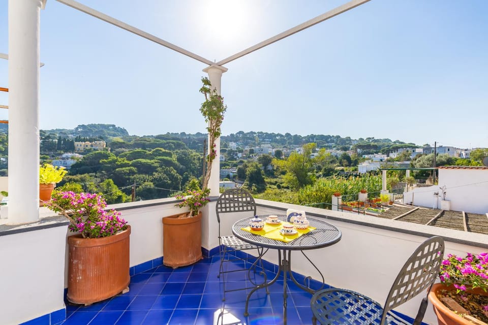 Natural landscape, View (from property/room), Balcony/Terrace, Other, Dining area