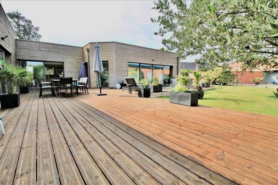Property building, Balcony/Terrace