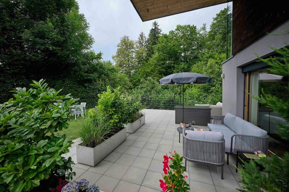 Balcony/Terrace, Garden view