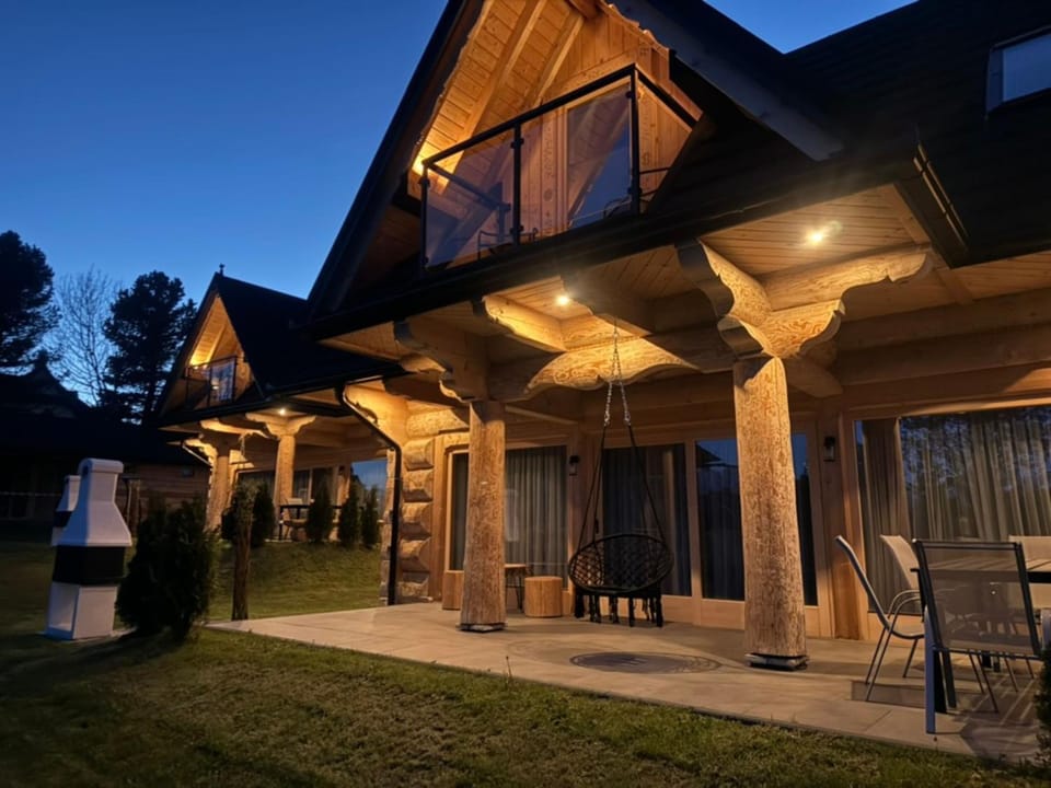 Property building, Night, Garden, Balcony/Terrace, Garden view
