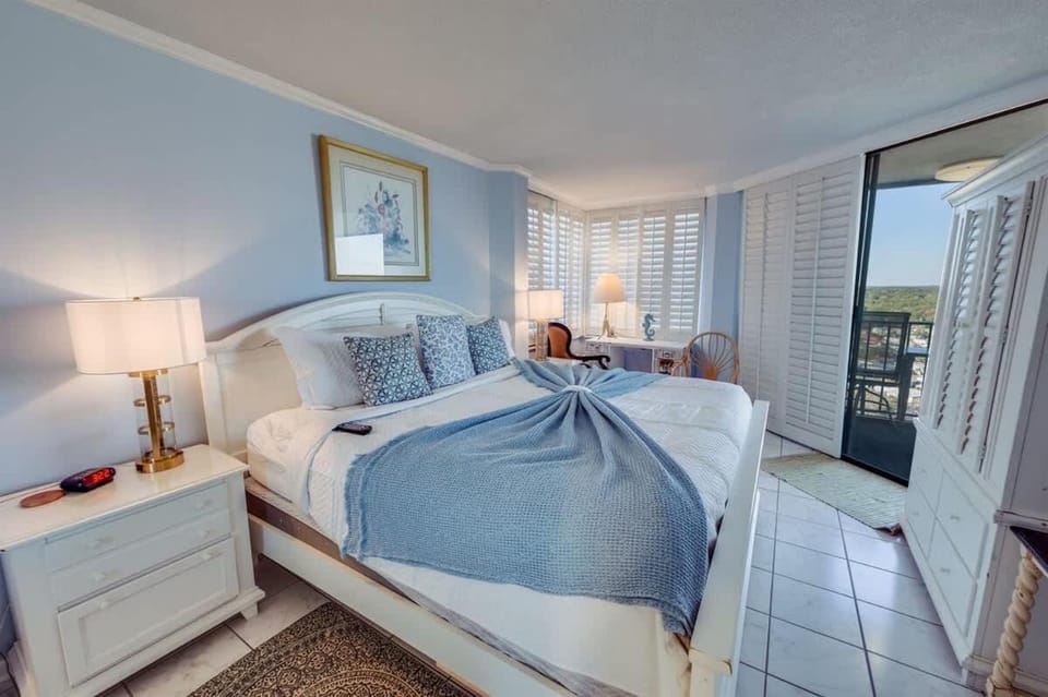 Newly Updated, Exclusive Condo, Spectacular Views! House in South Carolina