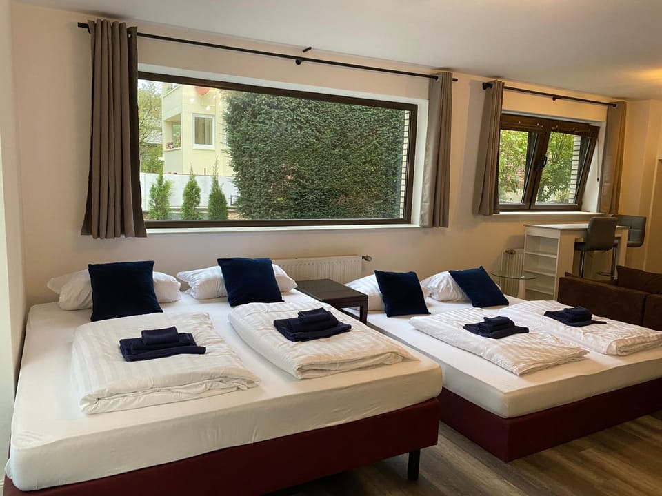 Bed, Photo of the whole room, Bedroom, towels