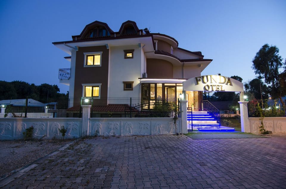 Property building, Night