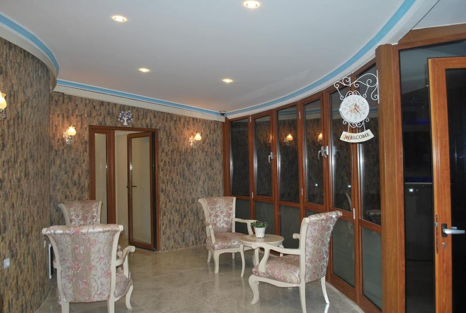 Lounge or bar