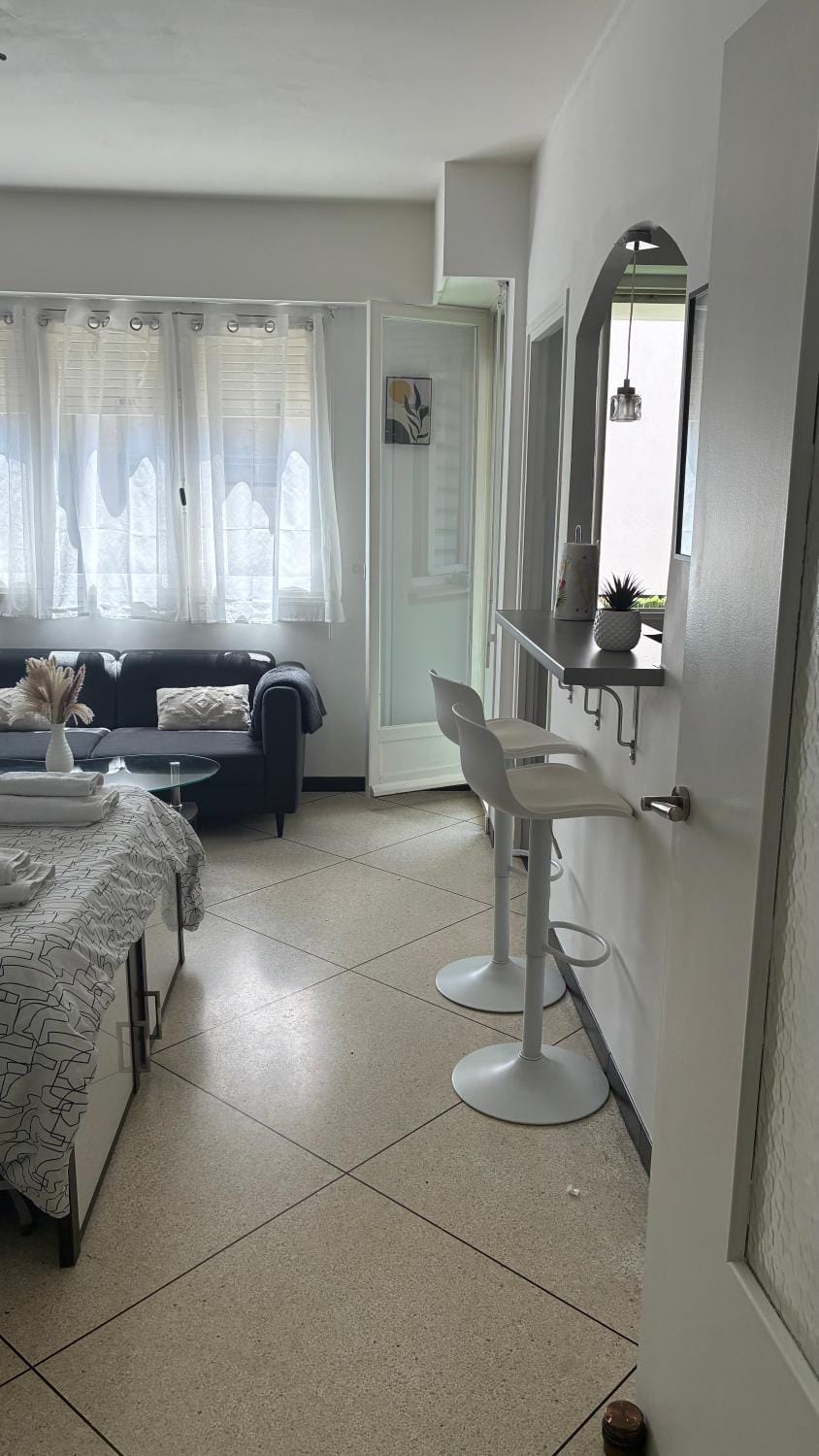Lounge or bar