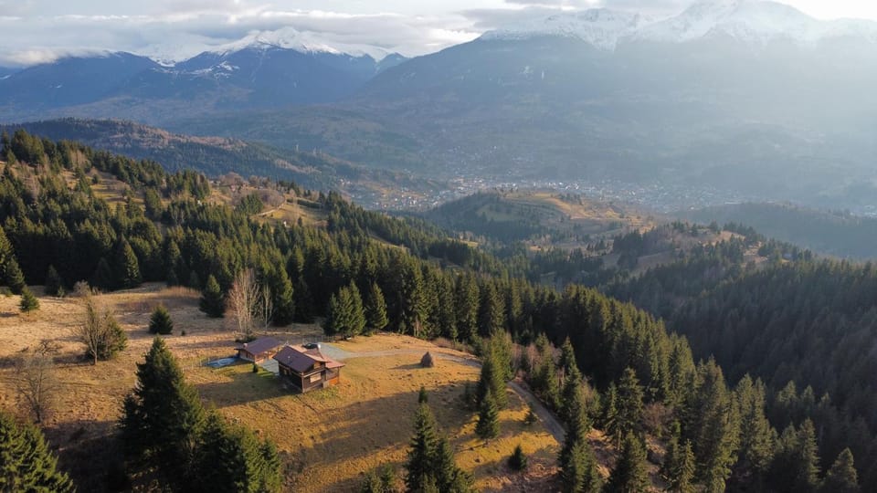 Cabana din Munți Chalet in Romania