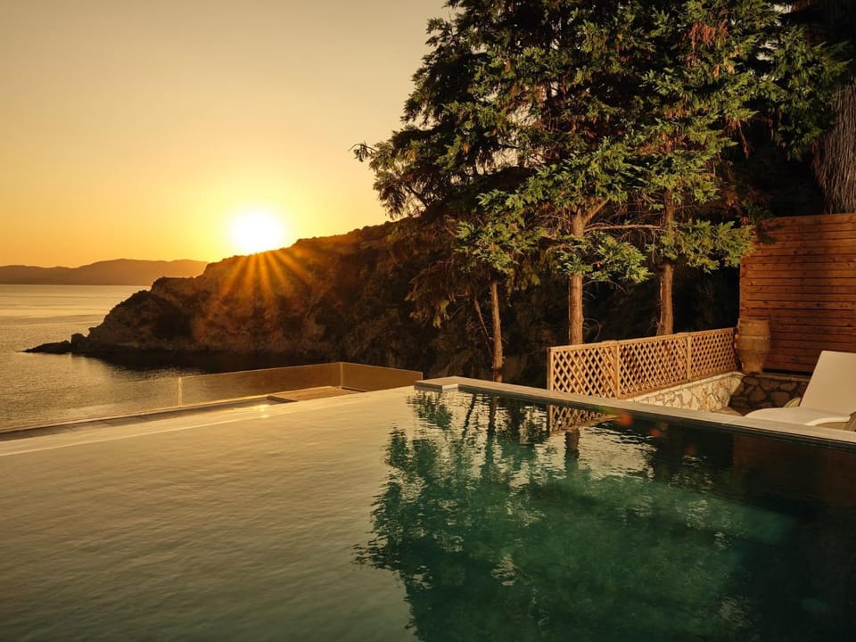 Natural landscape, Mountain view, Pool view, Sea view, Swimming pool, Sunset, sunbed