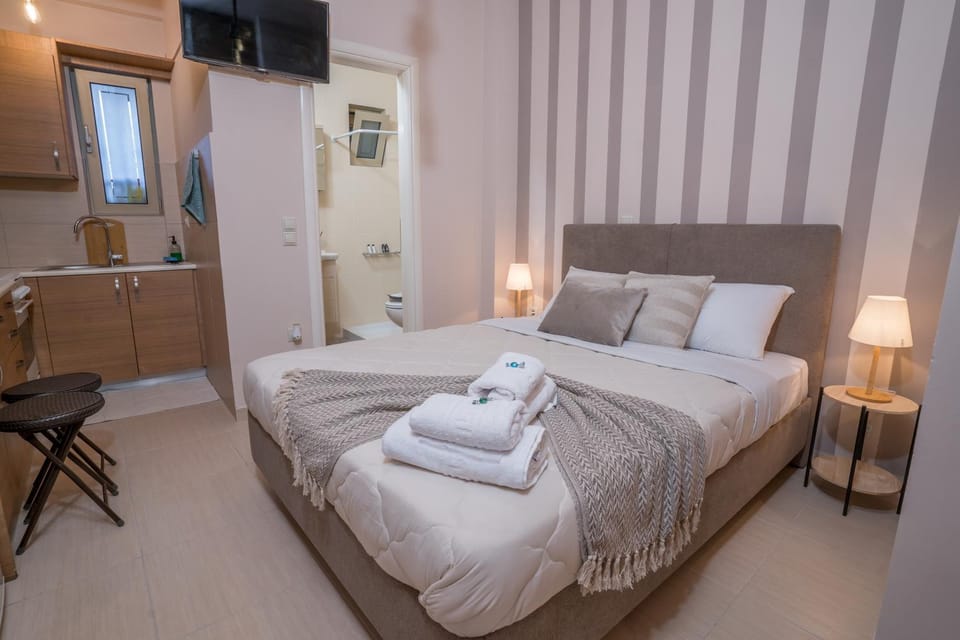 Bed, Photo of the whole room, Bedroom, towels, wardrobe