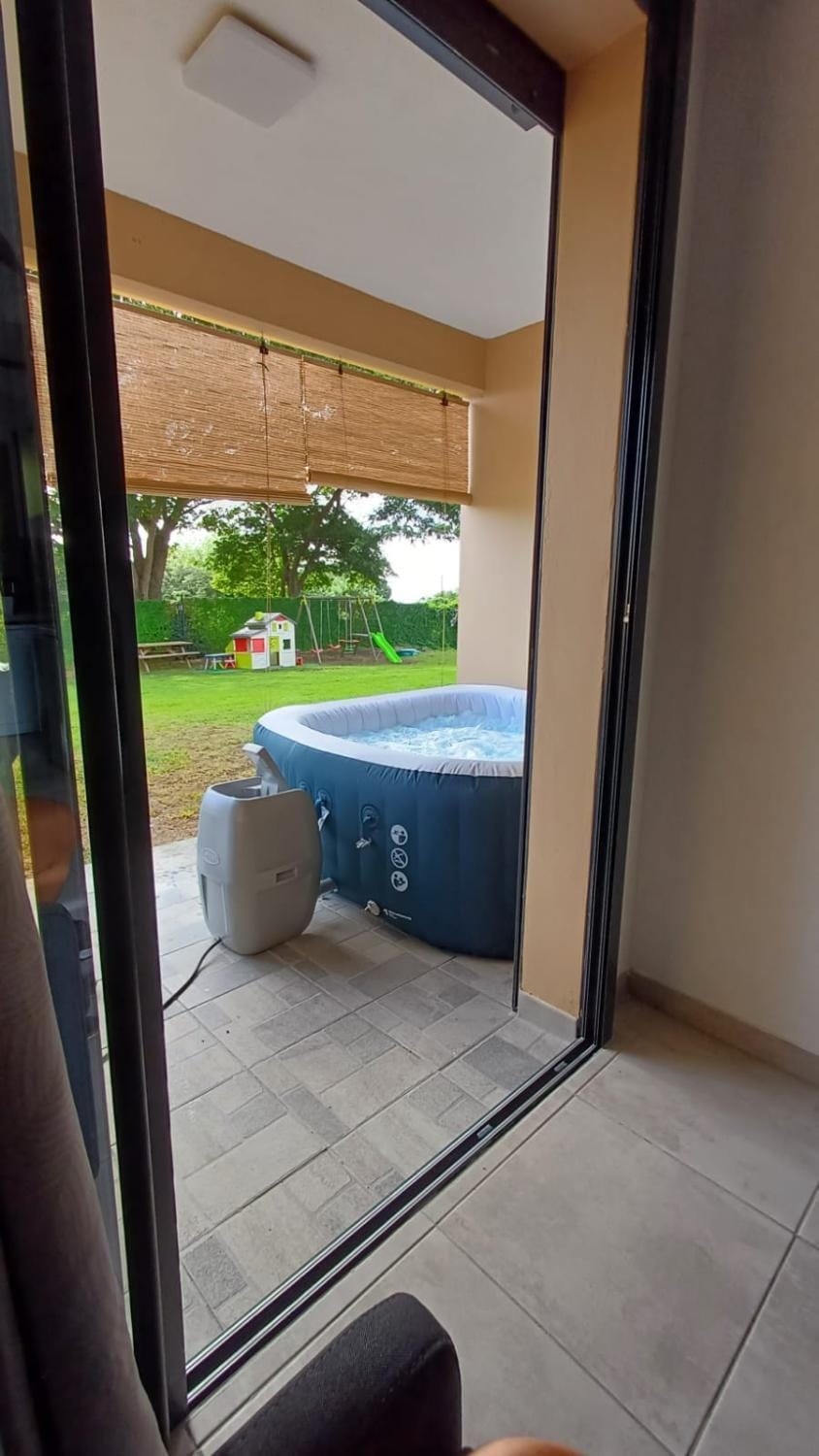 La Kay Sicrié avec spa Apartment in Arrondissement of Saint-Pierre