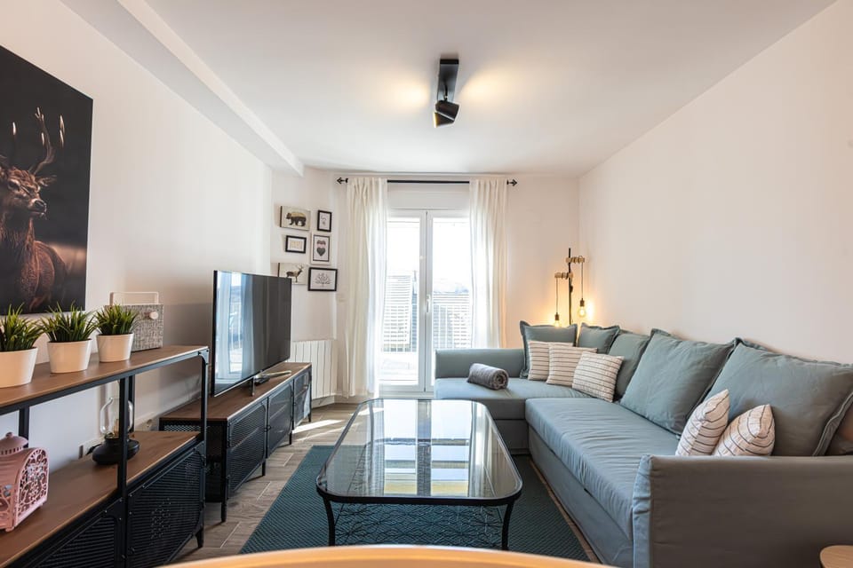 Living room, Lounge or bar