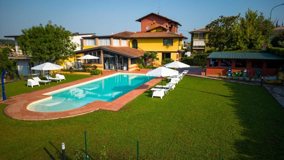 Bird's eye view, View (from property/room), Garden view, Pool view, Swimming pool, Inner courtyard view, sunbed