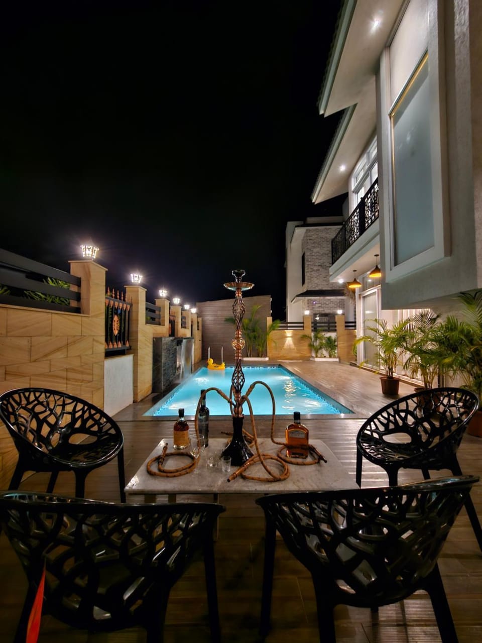 Swimming pool