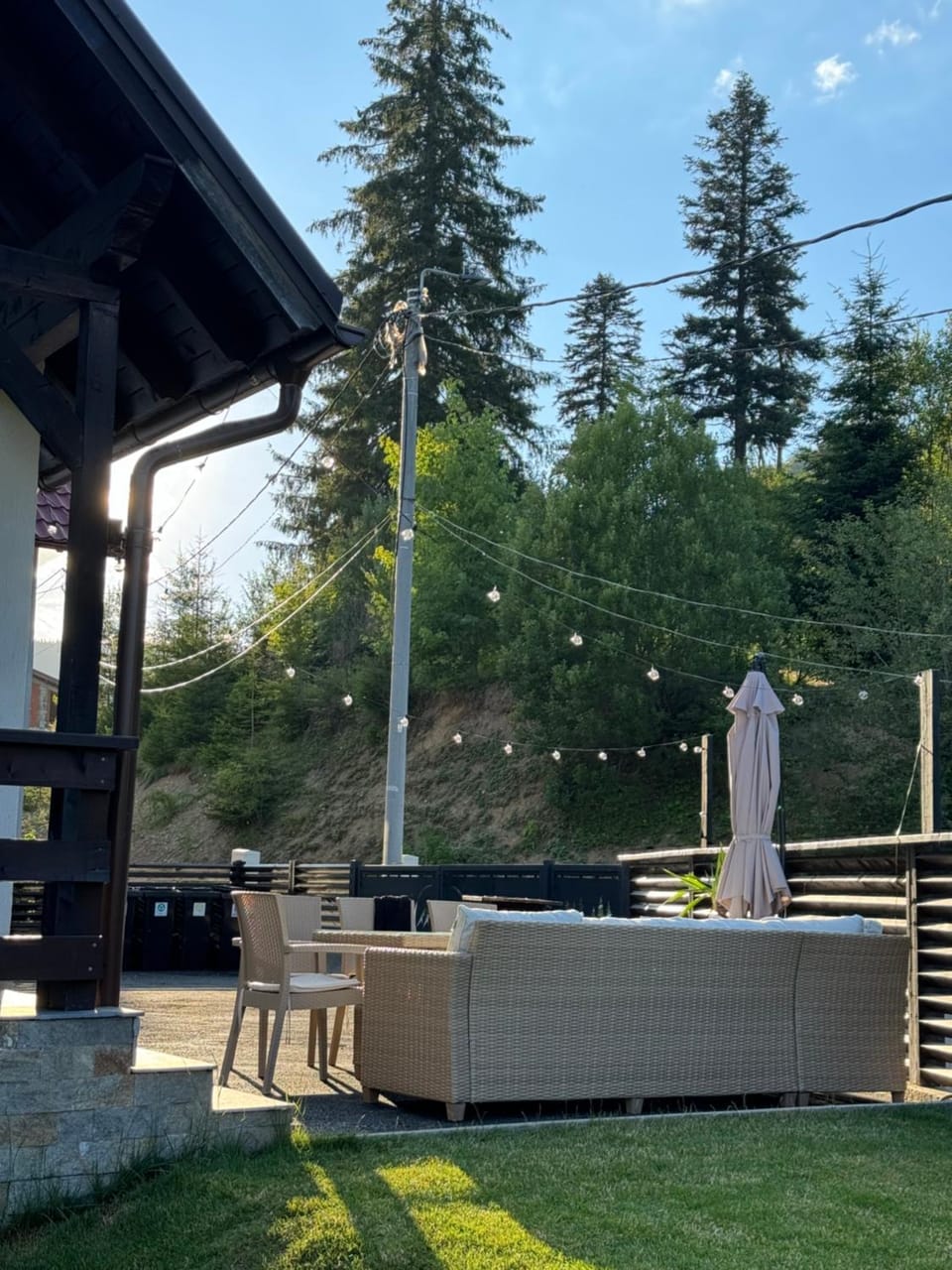 BBQ facilities, Garden, Dining area