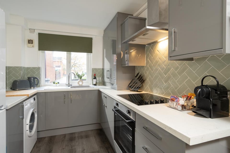 Coffee/tea facilities, Kitchen or kitchenette, minibar, pet friendly, stove, toaster