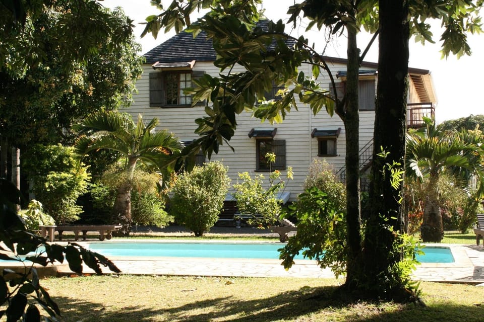Property building, Pool view, Swimming pool, Swimming pool