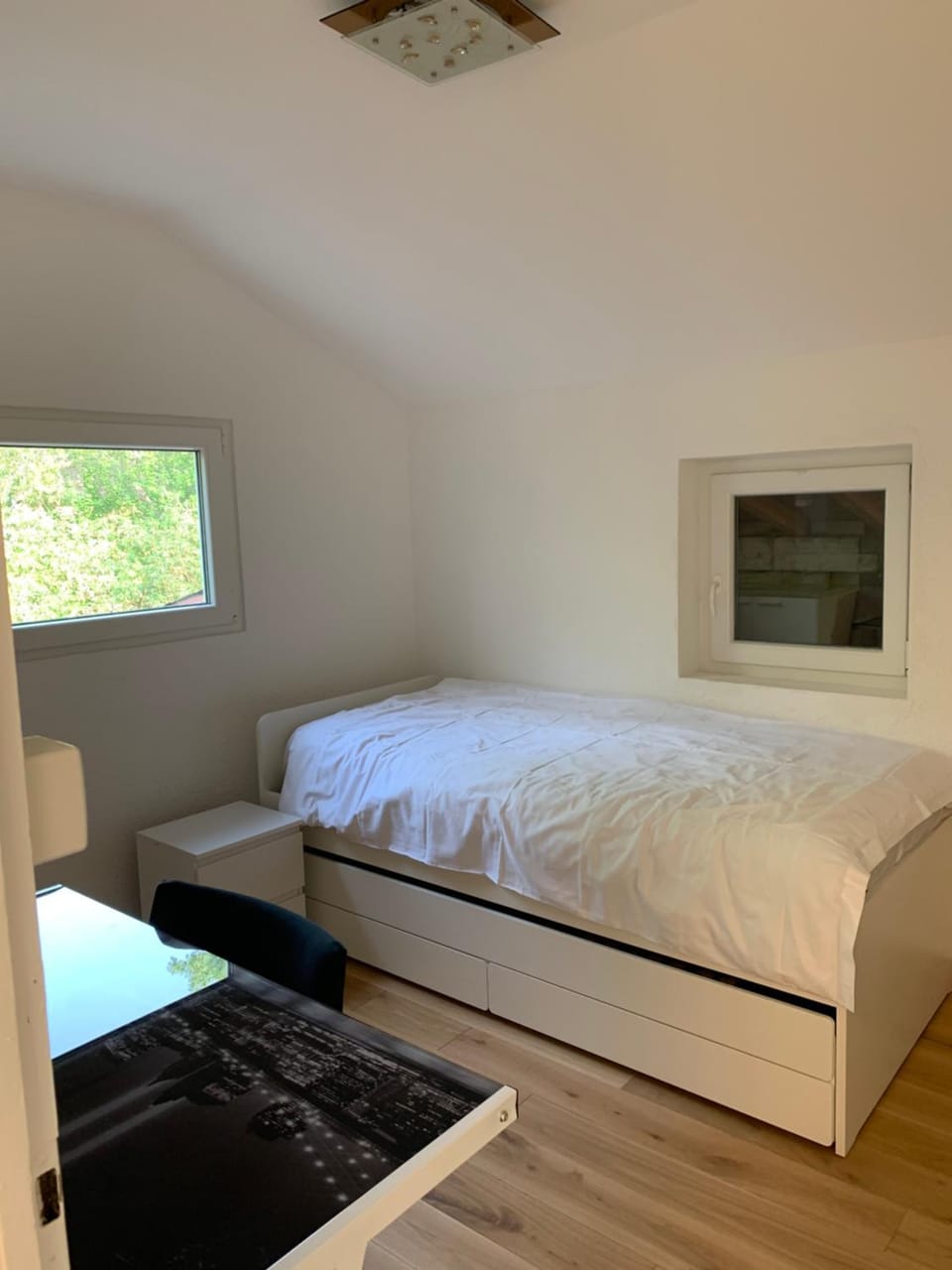 Rooms in the villa near the airport, share bathroom and share kitchen Bed and Breakfast in Canton of Geneva