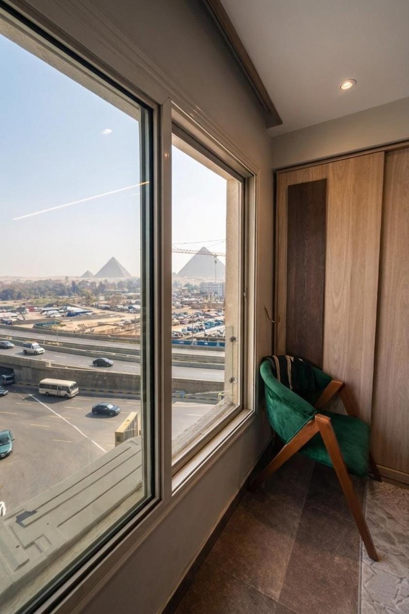 Day, Natural landscape, View (from property/room), Balcony/Terrace, Living room, Seating area, Mountain view