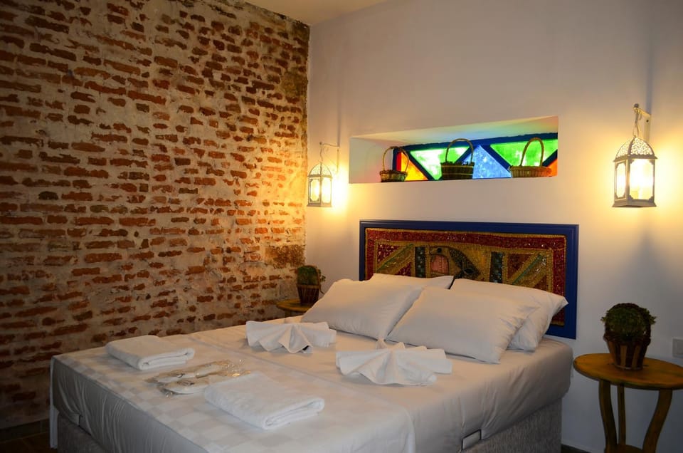 View (from property/room), Decorative detail, Bedroom