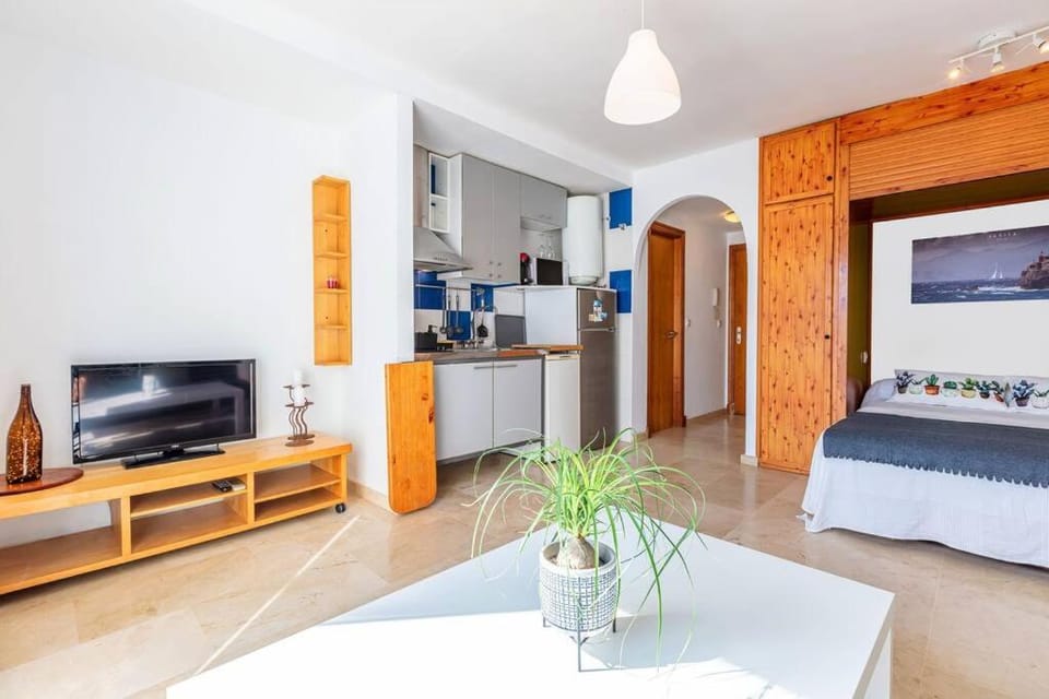 Apartamento en la calle principal con solarium. Apartment in Tarifa