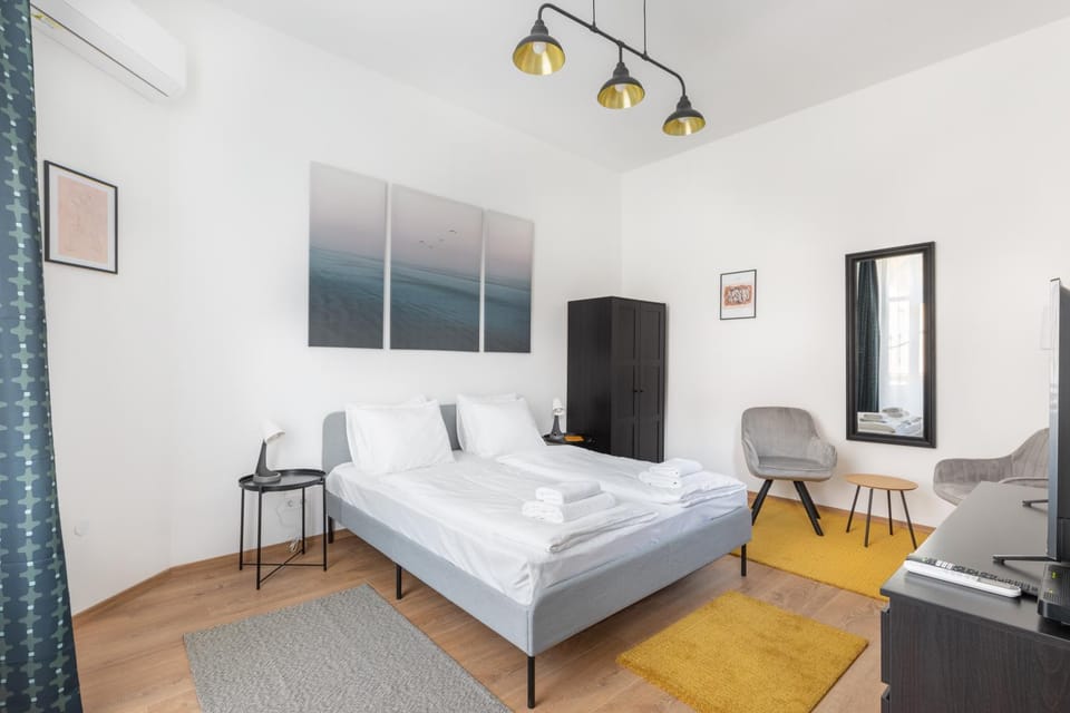 Bed, Bedroom, wardrobe