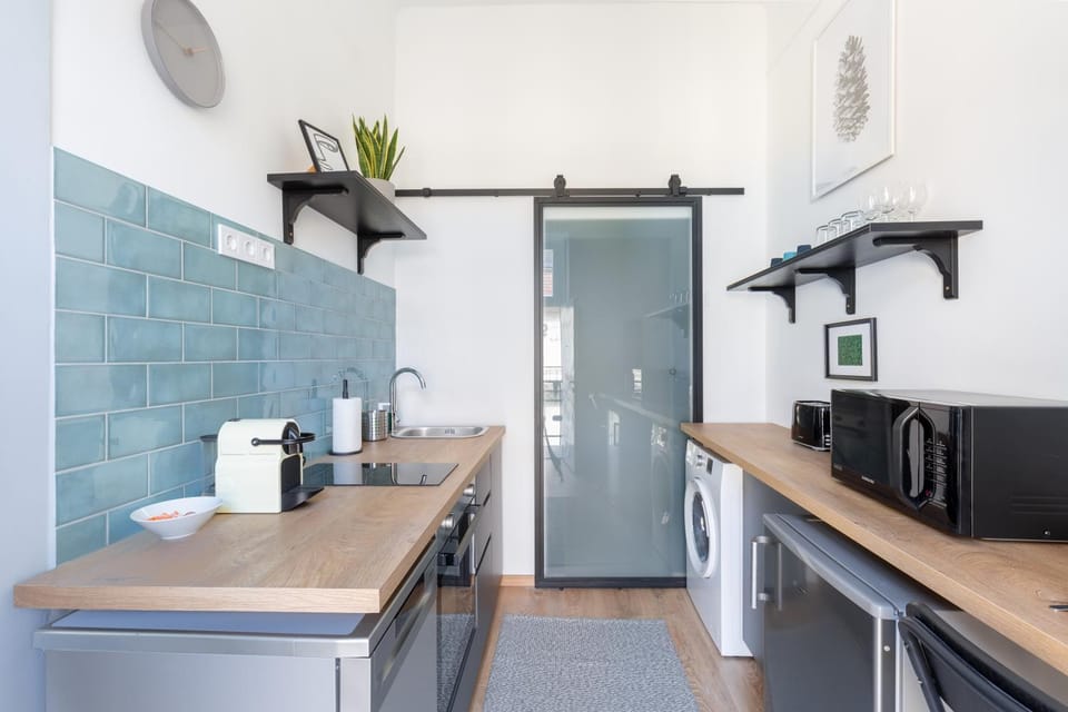 Kitchen or kitchenette, kitchen