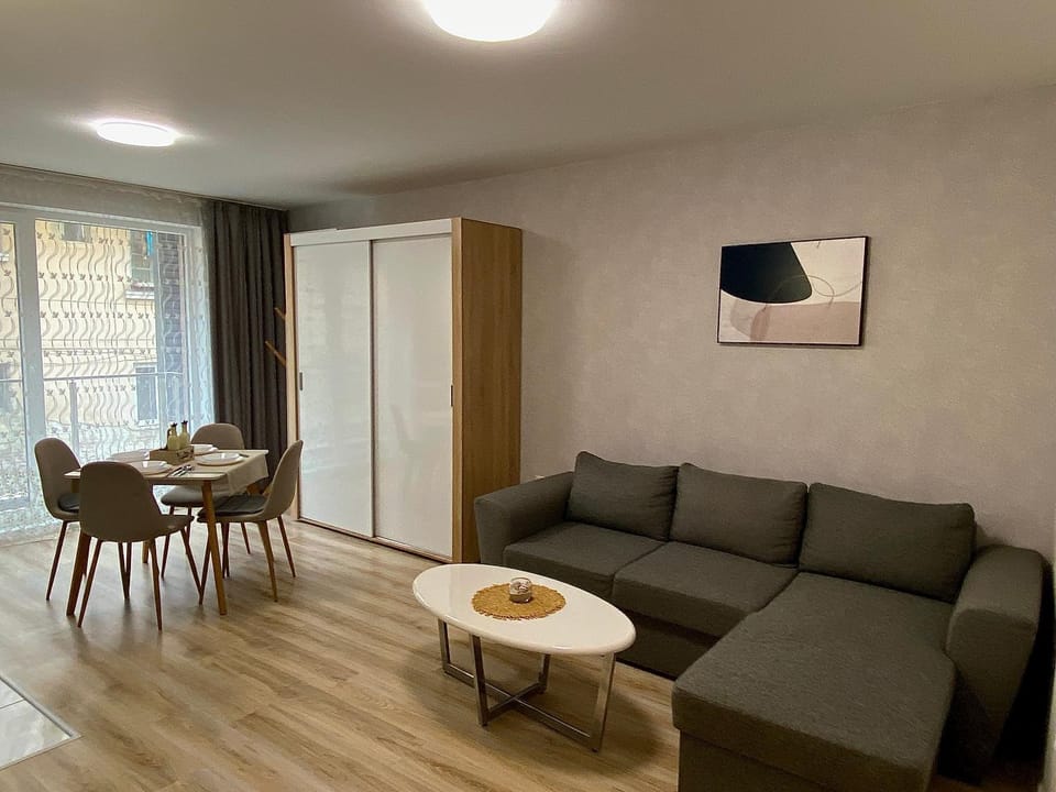 Living room, Seating area, Dining area, wardrobe