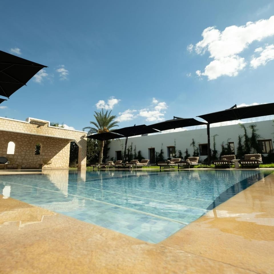 Balcony/Terrace, Swimming pool