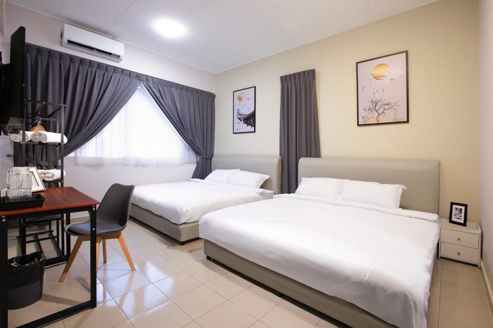 Brown Mansion CoLiving Vacation rental in George Town