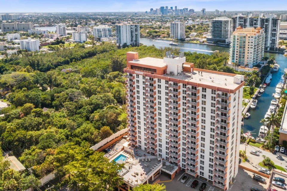 Property building, Day, Bird's eye view, City view, Location