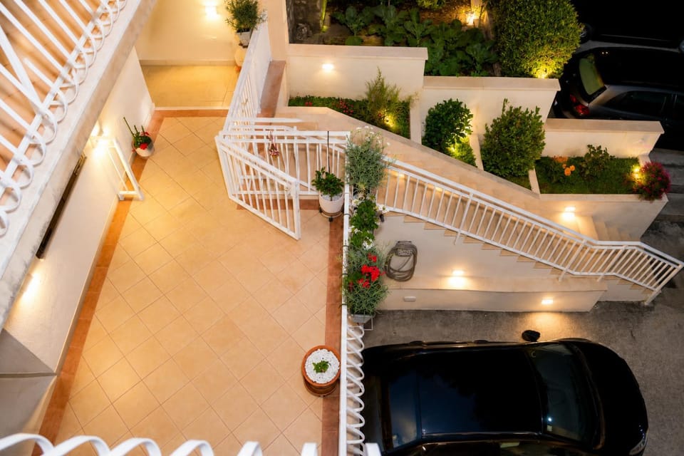 View (from property/room), Balcony/Terrace