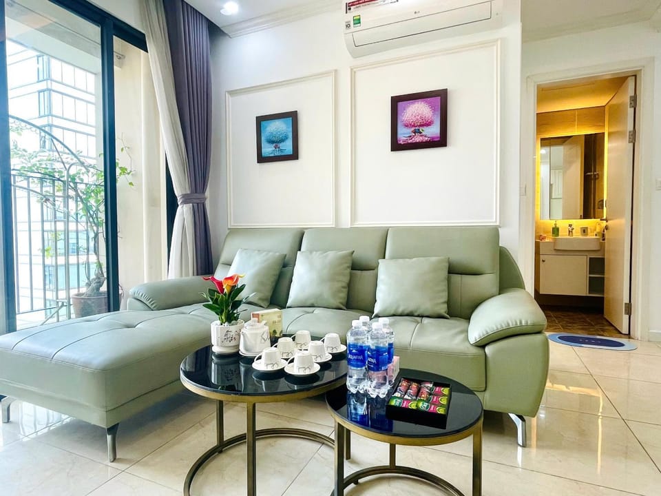 Vinhomes DCapitale - Căn hộ 2 phòng ngủ và 3 phòng ngủ Apartment in Laos