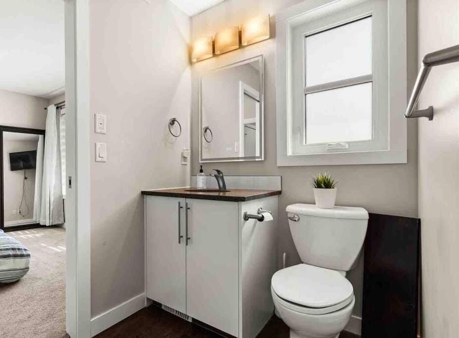 Toilet, Bathroom