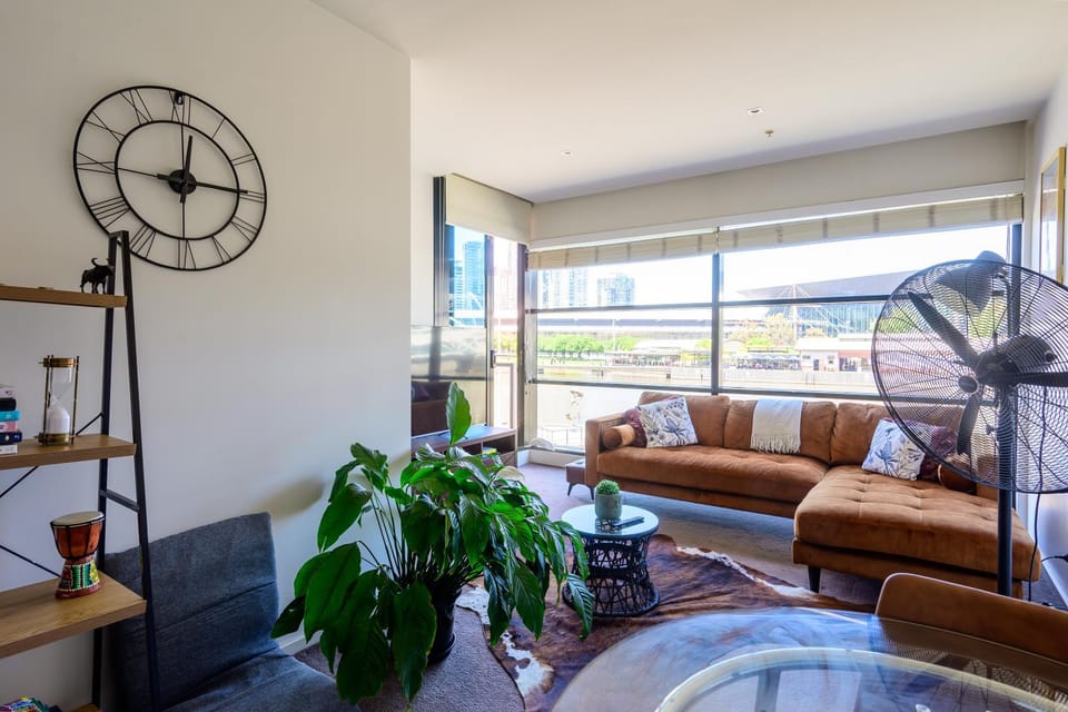 Bird's eye view, View (from property/room), View (from property/room), Living room, Seating area, City view, City view, Landmark view, Landmark view, River view, River view, Sea view, Sea view, Street view, Street view
