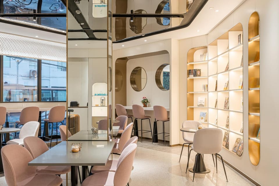 Seating area, Dining area