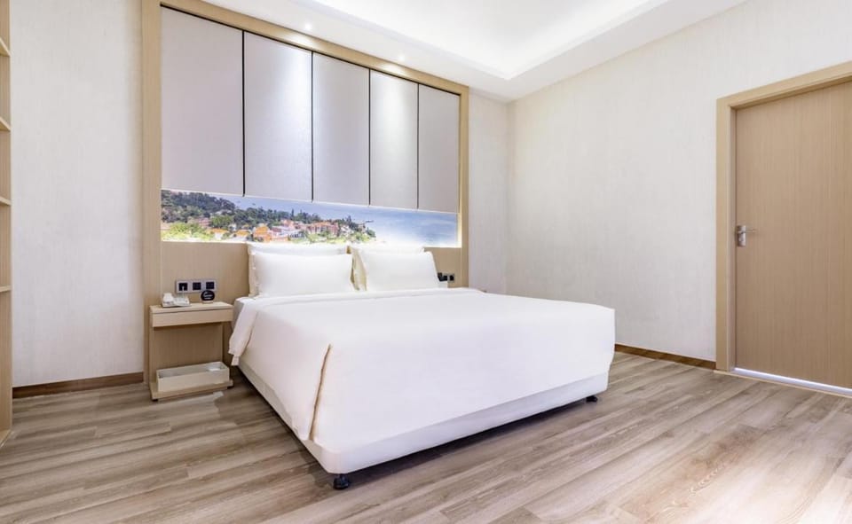 Atour Hotel Xiamen Xiagu Cruise Center Hotel in Xiamen