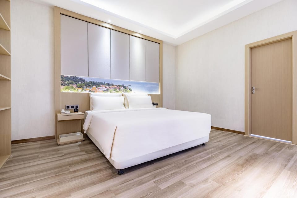 Atour Hotel Xiamen Xiagu Cruise Center Hotel in Xiamen