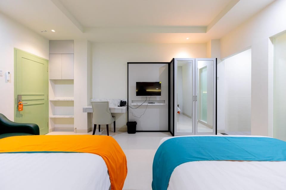Bed, Bedroom