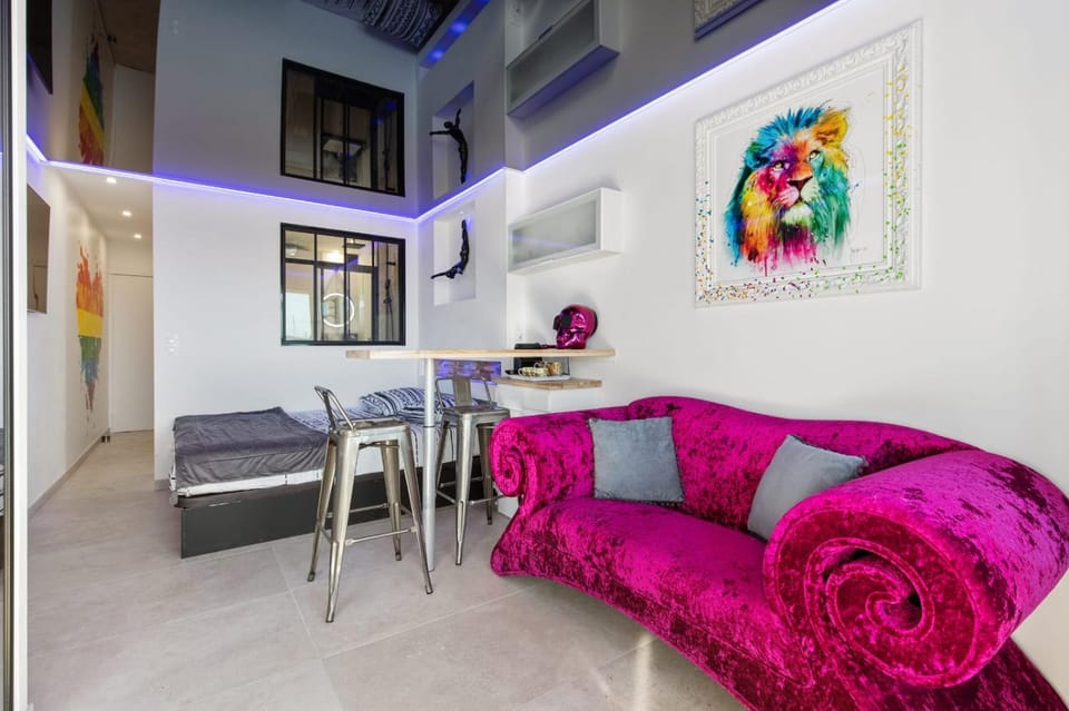 Seating area