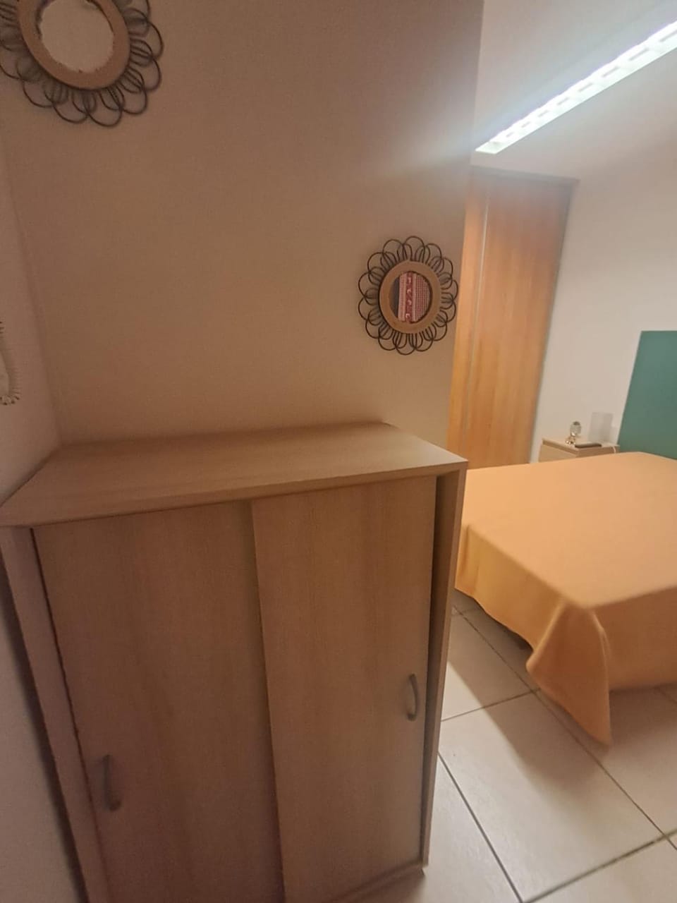 Photo of the whole room, wardrobe