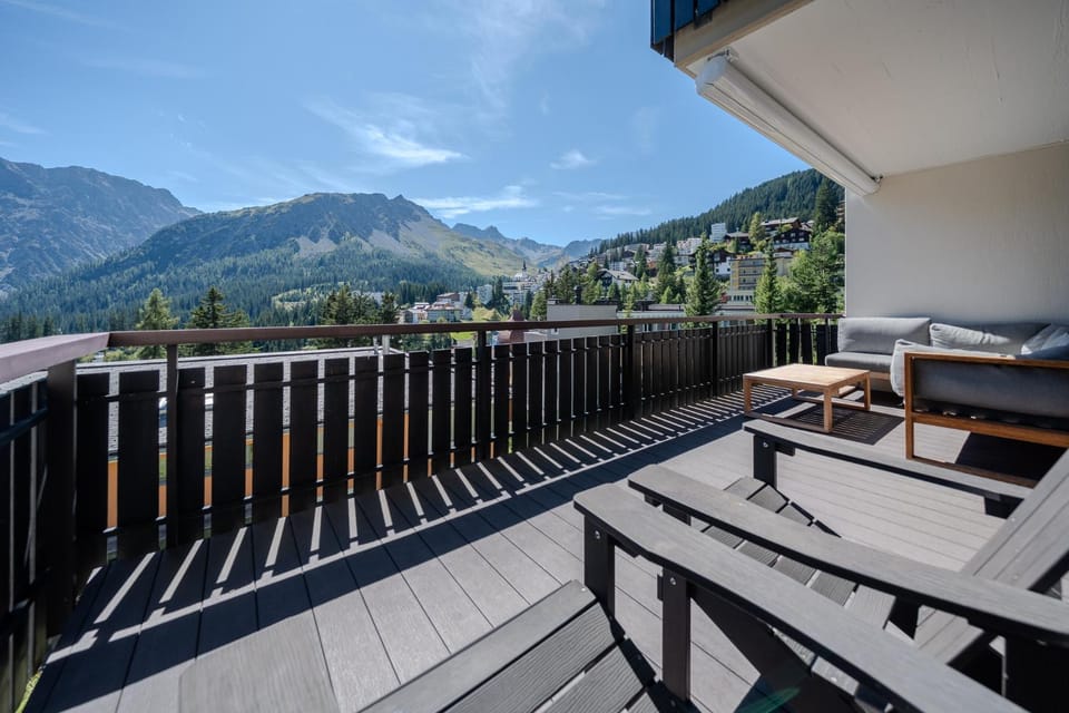 Day, Natural landscape, View (from property/room), Balcony/Terrace, Mountain view
