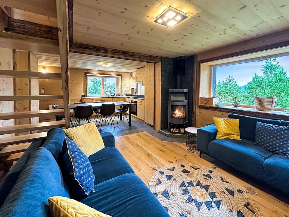 Communal lounge/ TV room, Living room