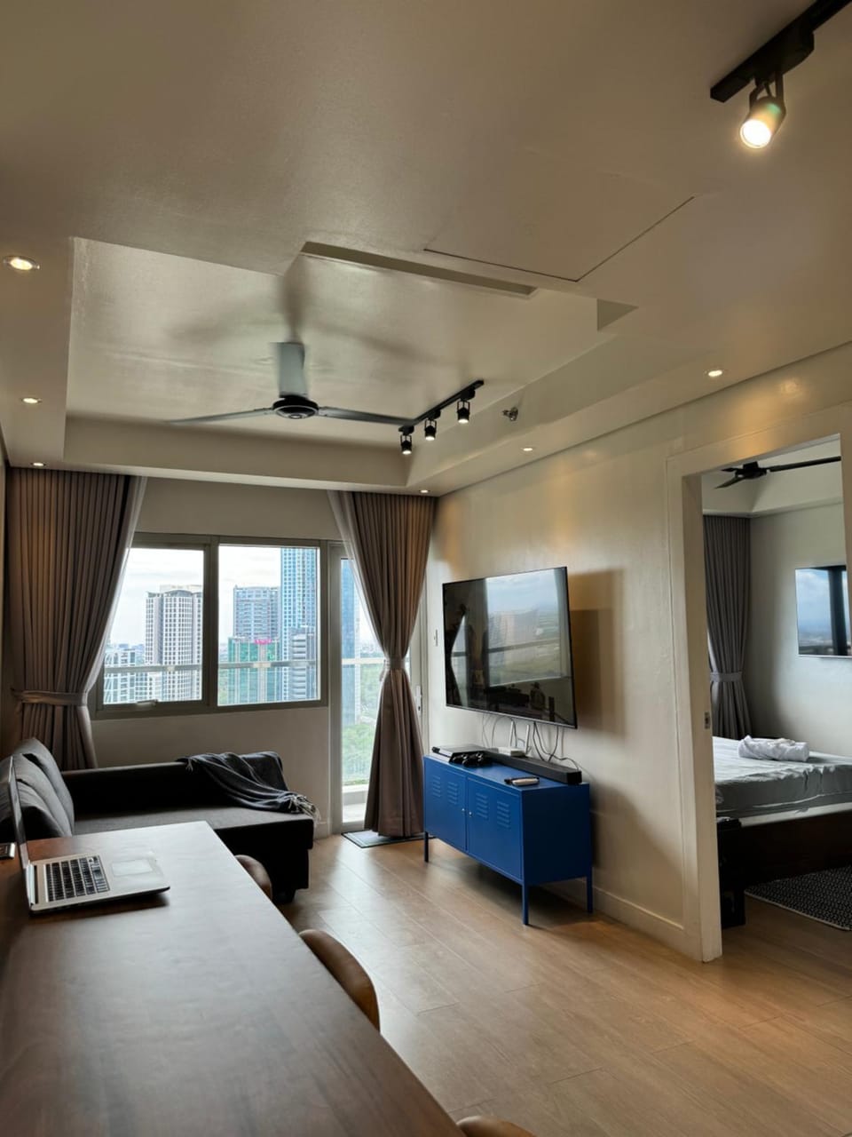 TV and multimedia, Living room, Seating area