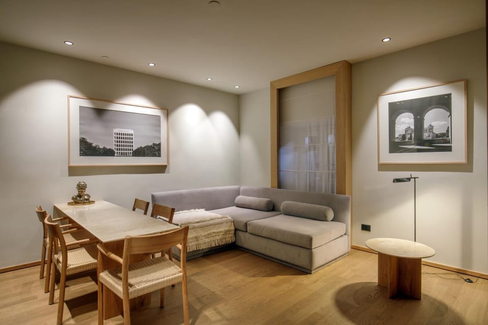 Lounge or bar