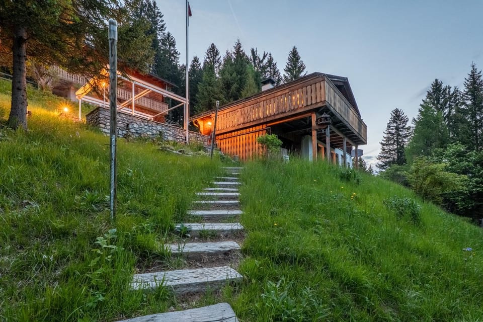 Property building, Natural landscape, Garden