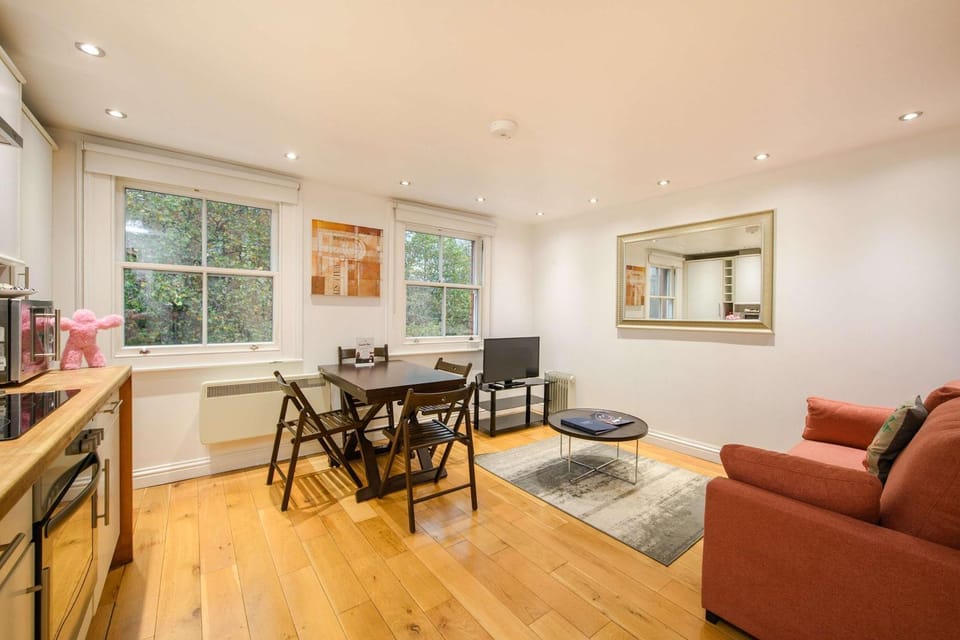 Holborn 1-Bed - West End - Sleeps 3 Apartment in London Borough of Islington