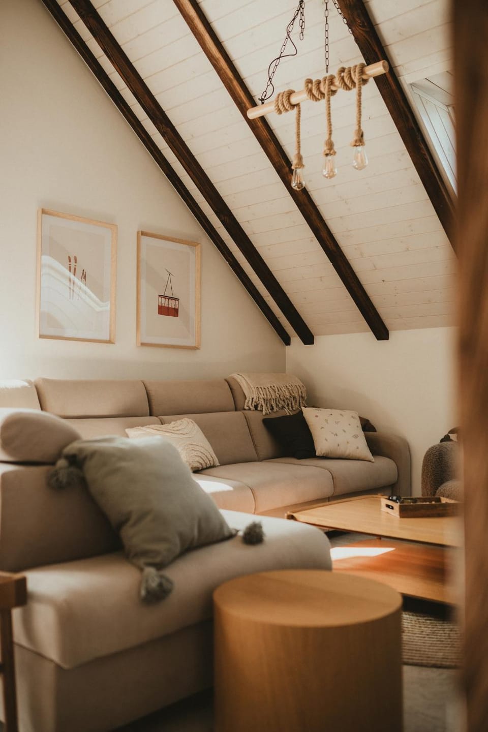 Communal lounge/ TV room, Living room